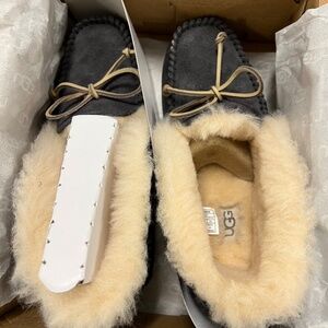 Women Ugg Alena shoes size 6